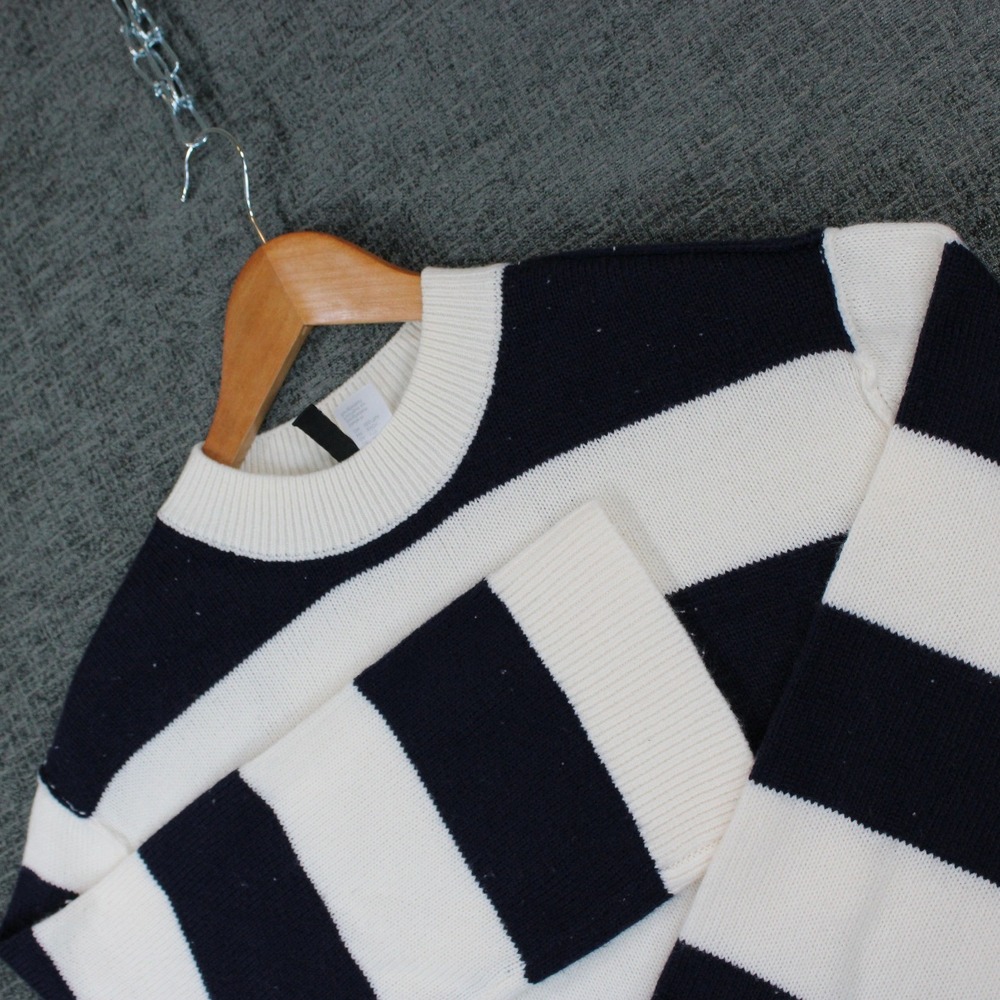 H&M Divided Women's Crewneck Sweater
